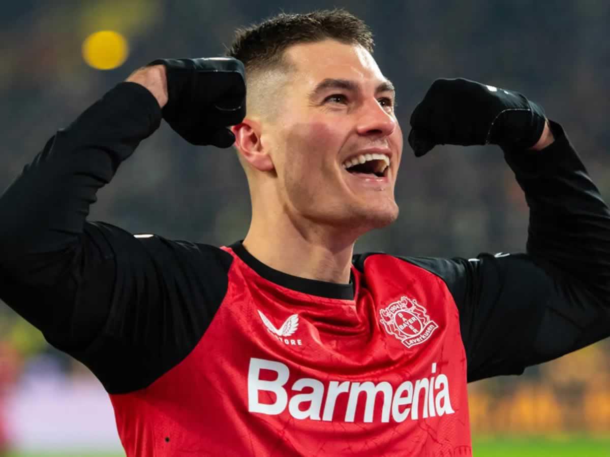 Patrik Schick marcó dos goles para el triunfo del Bayer Leverkusen en Dortmund