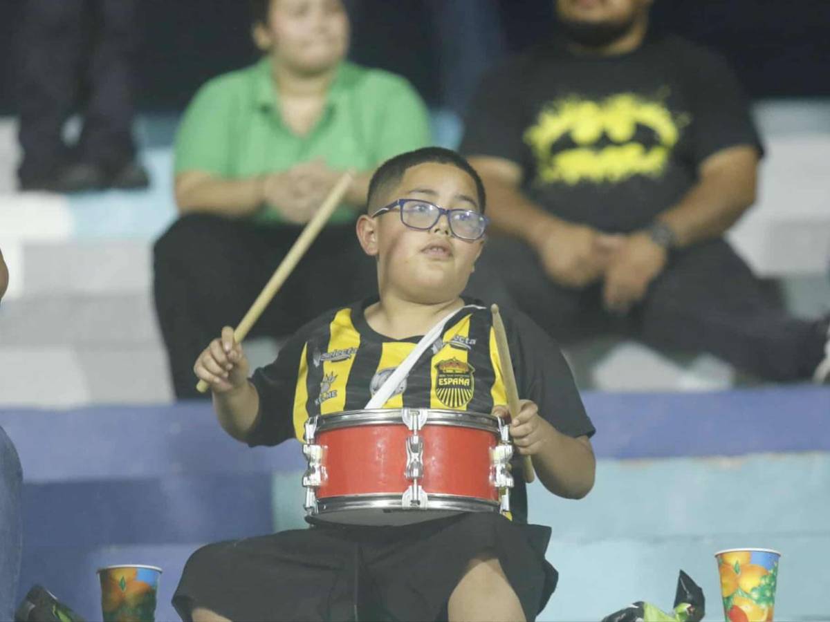 Decepción en el Real España, el villano, héroe, esposa de jugador y la chica del Plaza Amador