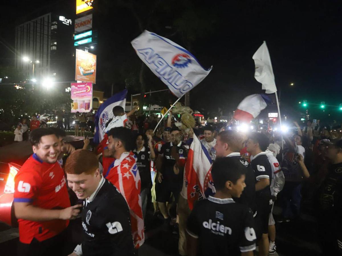 Olimpia bicampeón: euforia y locura en Tegucigalpa para celebrar la copa 40
