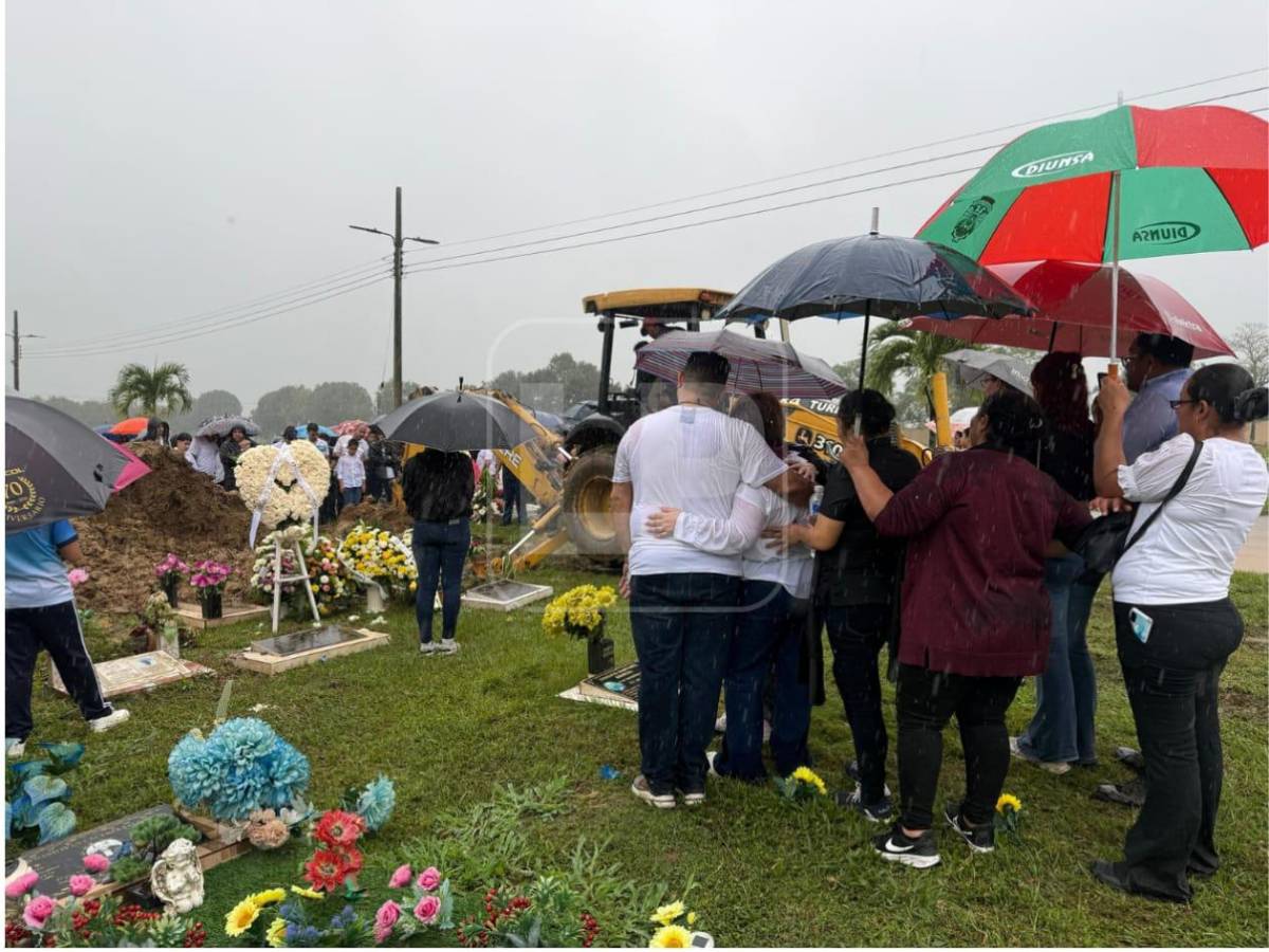 Dennis Galván, ligado al crimen de Valeria Alvarado, rompe en llanto en los juzgados