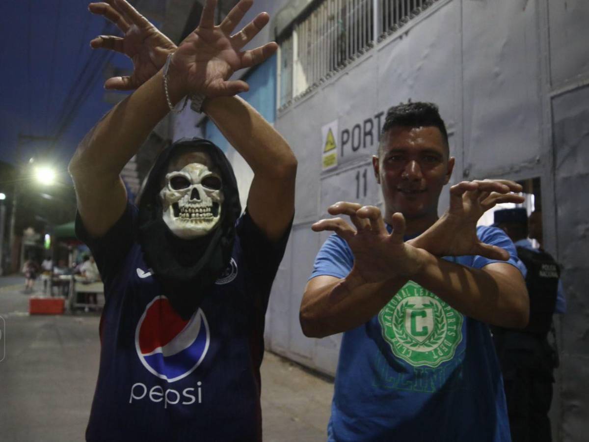 Esposa de directivo, la hermosa chica de ESPN y el beso que robó todas las miradas