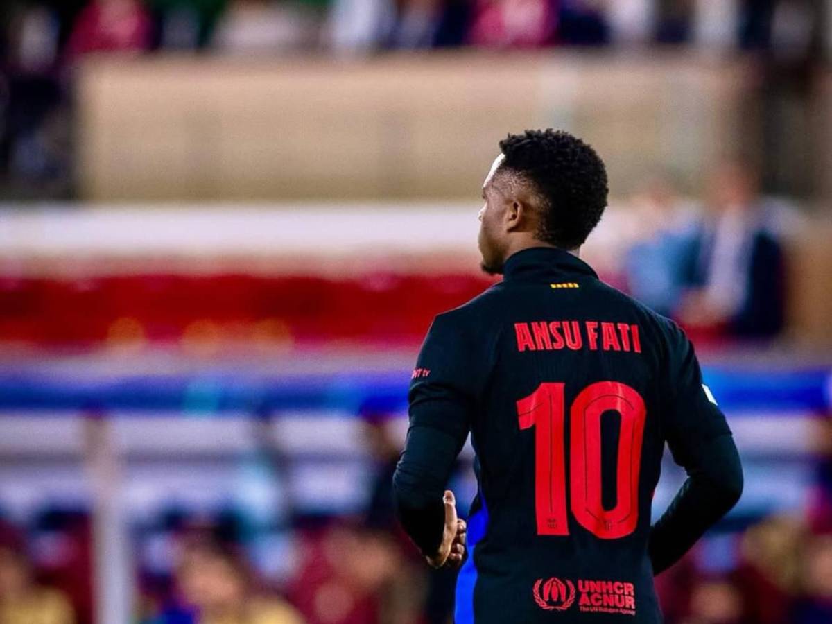 Barcelona: Tres futbolistas se le rebelan a Hansi Flick por un motivo y él responde