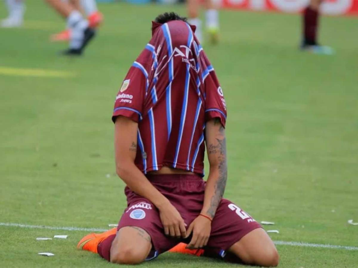 Agustín Auzmendi, destrozado: llanto y dolor por el descenso de Godoy Cruz