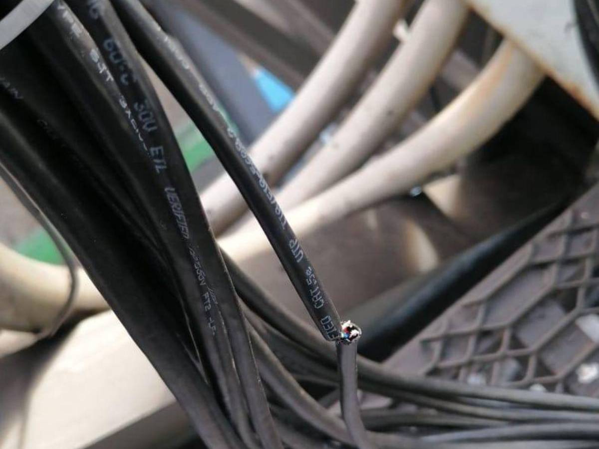 Denuncian lo que pasó con la nueva pantalla del Estadio Nacional “Chelato Uclés”