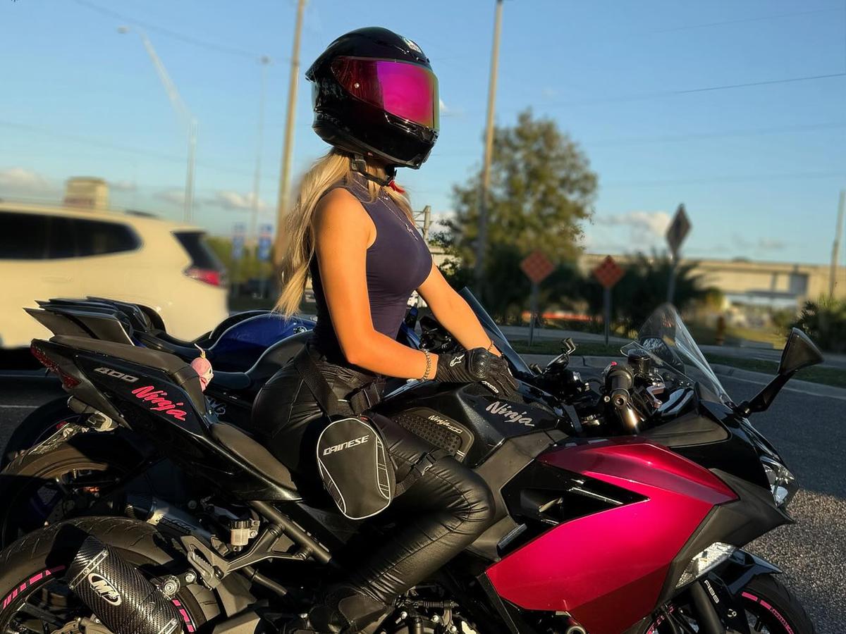 Jovencita viajó a California para conocer a su novio, resultó que estaba casado y murieron en un accidente