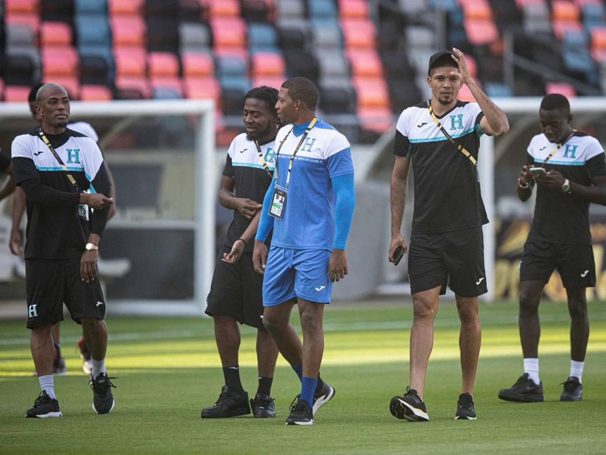 Selección de Honduras recibe visita sorpresa, mujer presente y ¿qué pasó con Choco Lozano?
