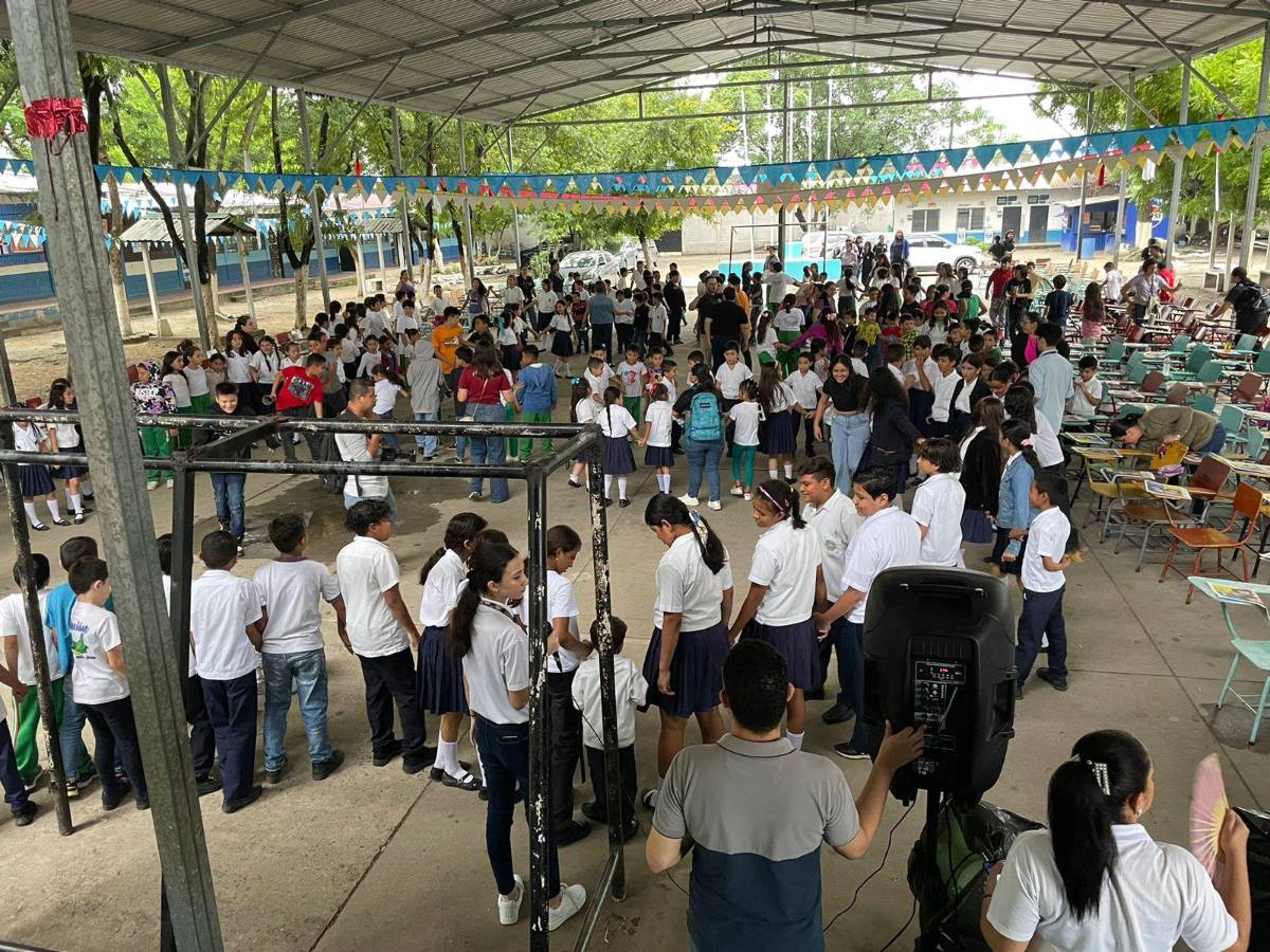 Historieta sobre trastorno bipolar despertó interés de estudiantes