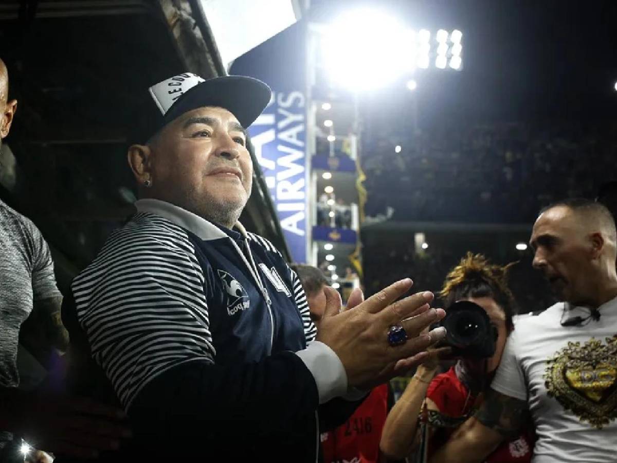 Giro en juicio por muerte de Maradona: último testigo impacta con inesperada versión