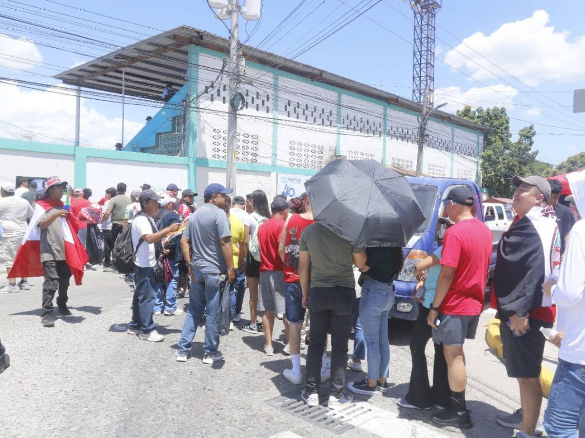Chicas roban suspiros en la final y ambientazo para el Choloma-Independiente