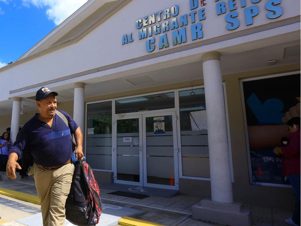 Congreso de Honduras aprueba beneficios fiscales para migrantes retornados
