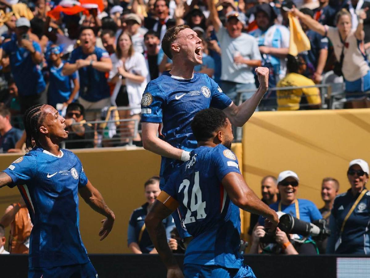 Luis Enrique perdió el control, agresión, zafarrancho y Chelsea humilló al PSG