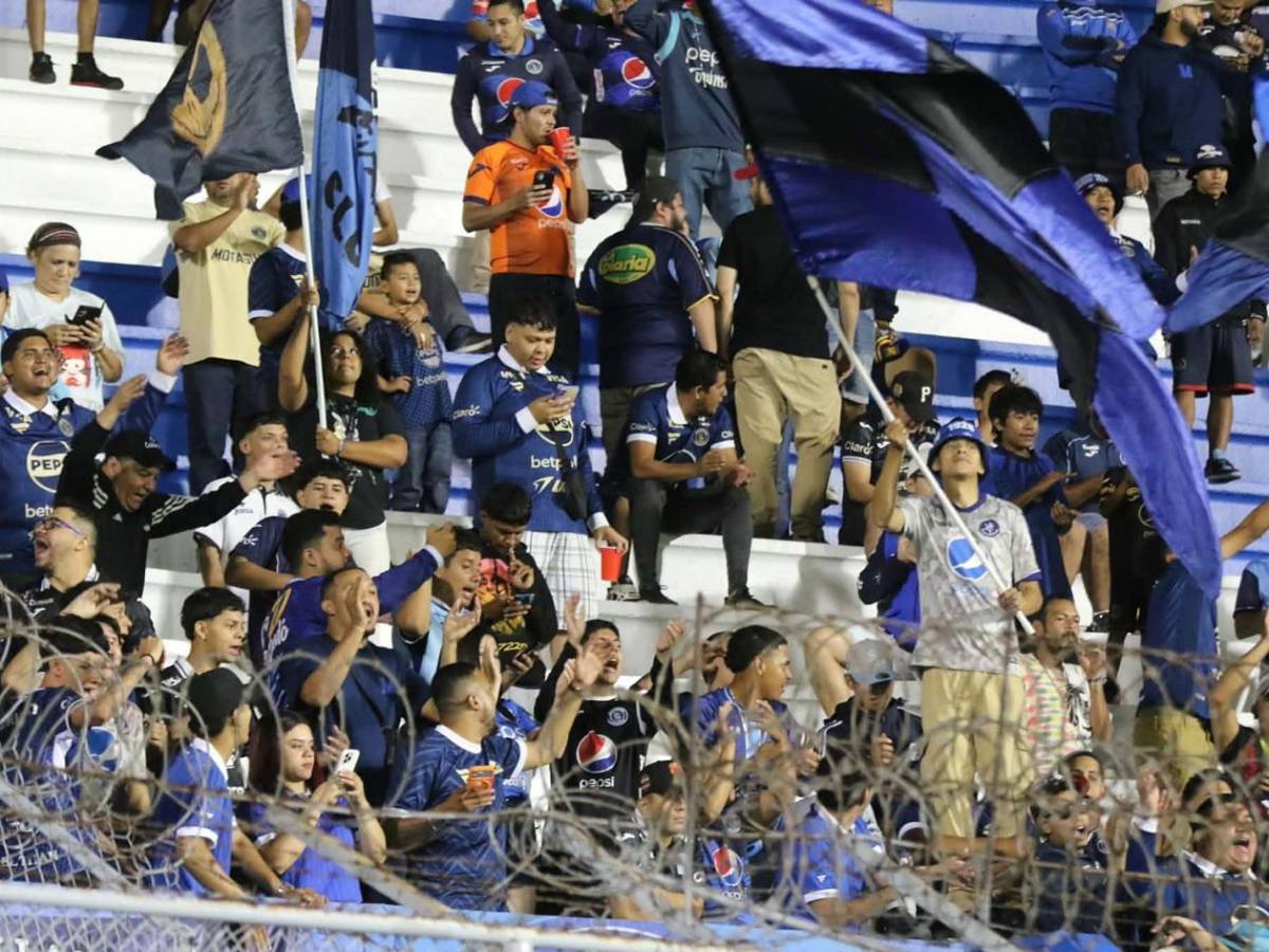 La fiesta de Motagua, el villano del Alianza, enfado con el árbitro y rubia roba miradas