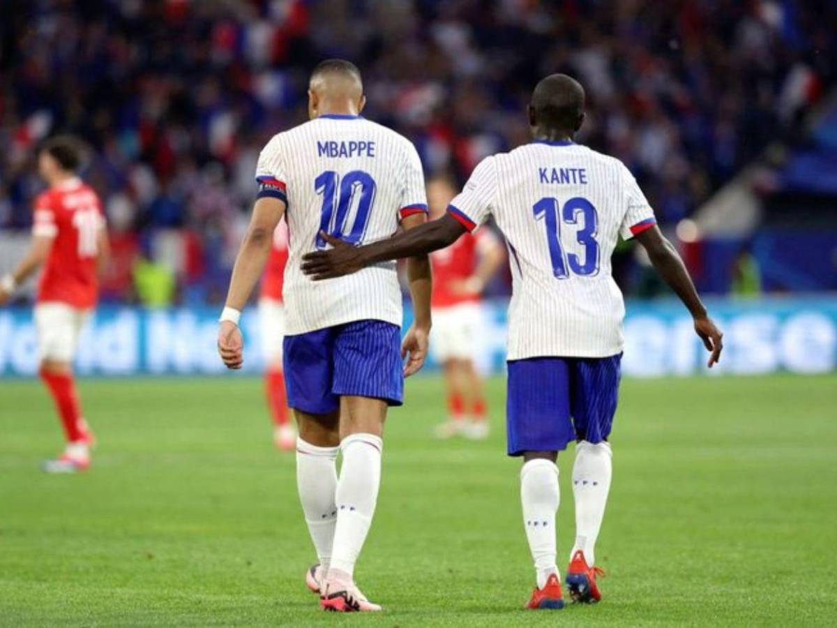Mbappé con polémica en Francia: conflicto con Kanté y críticas por Ester Expósito