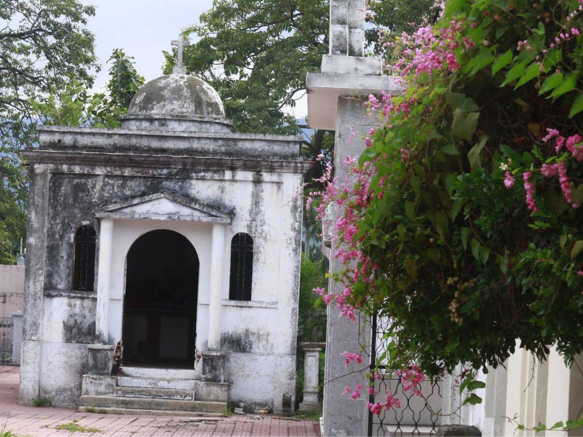 Las familias que dejaron su huella en el Cementerio General de San Pedro Sula