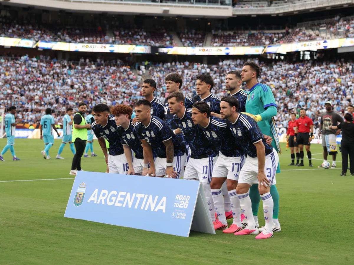Messi sorprende tras el partido, ¿cambió camiseta? y abrazo histórico para Honduras