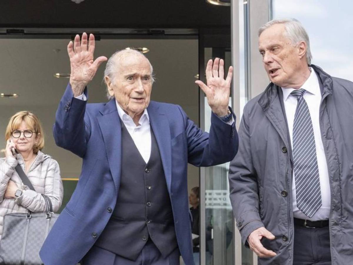 Joseph Blatter luce irreconocible y recibe noticia, ¿qué pasó con Hawit?