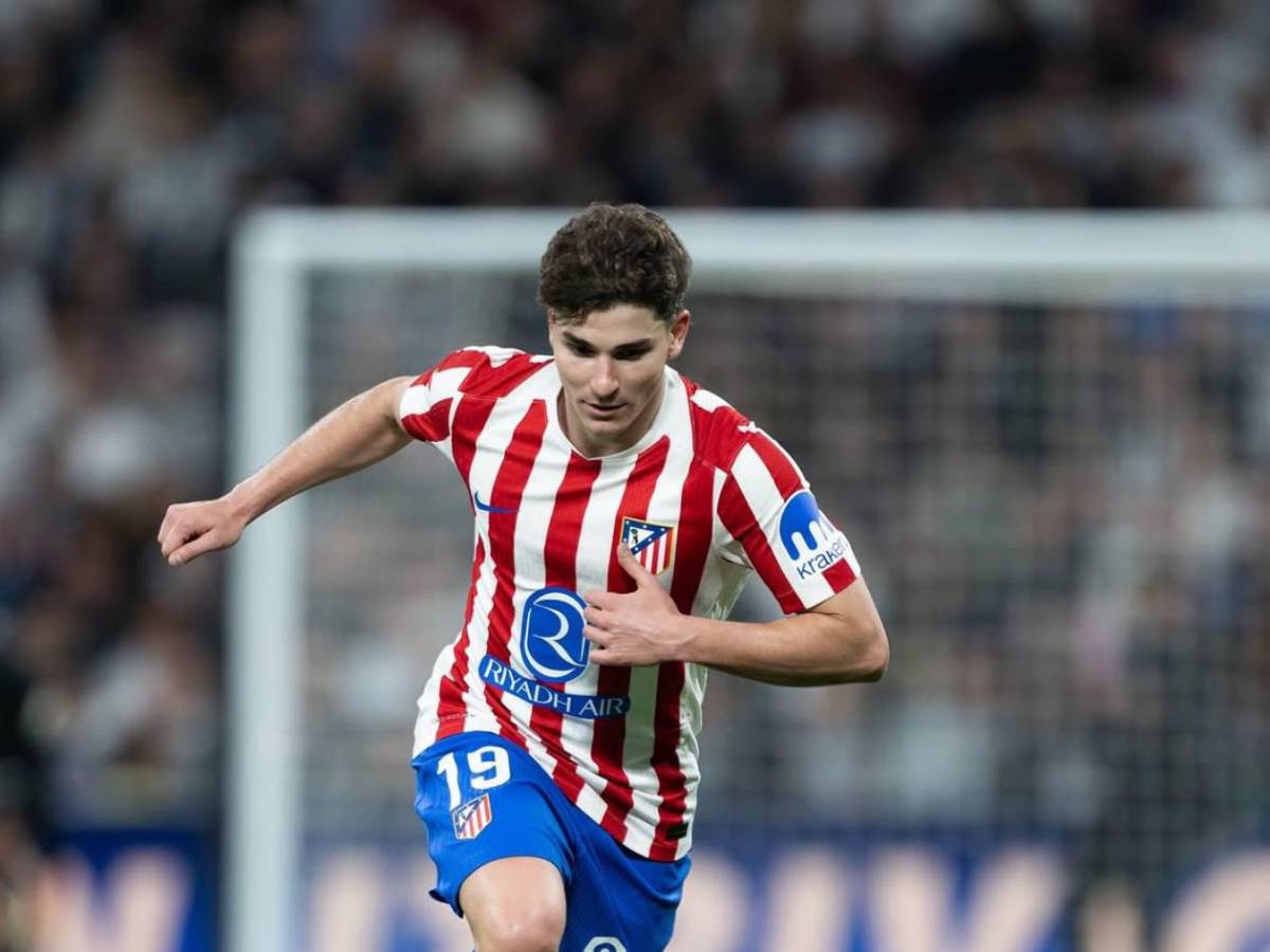 Mercado: Barcelona queda en shock: Atlético acepta traspasar a Julián Álvarez a otro gigante