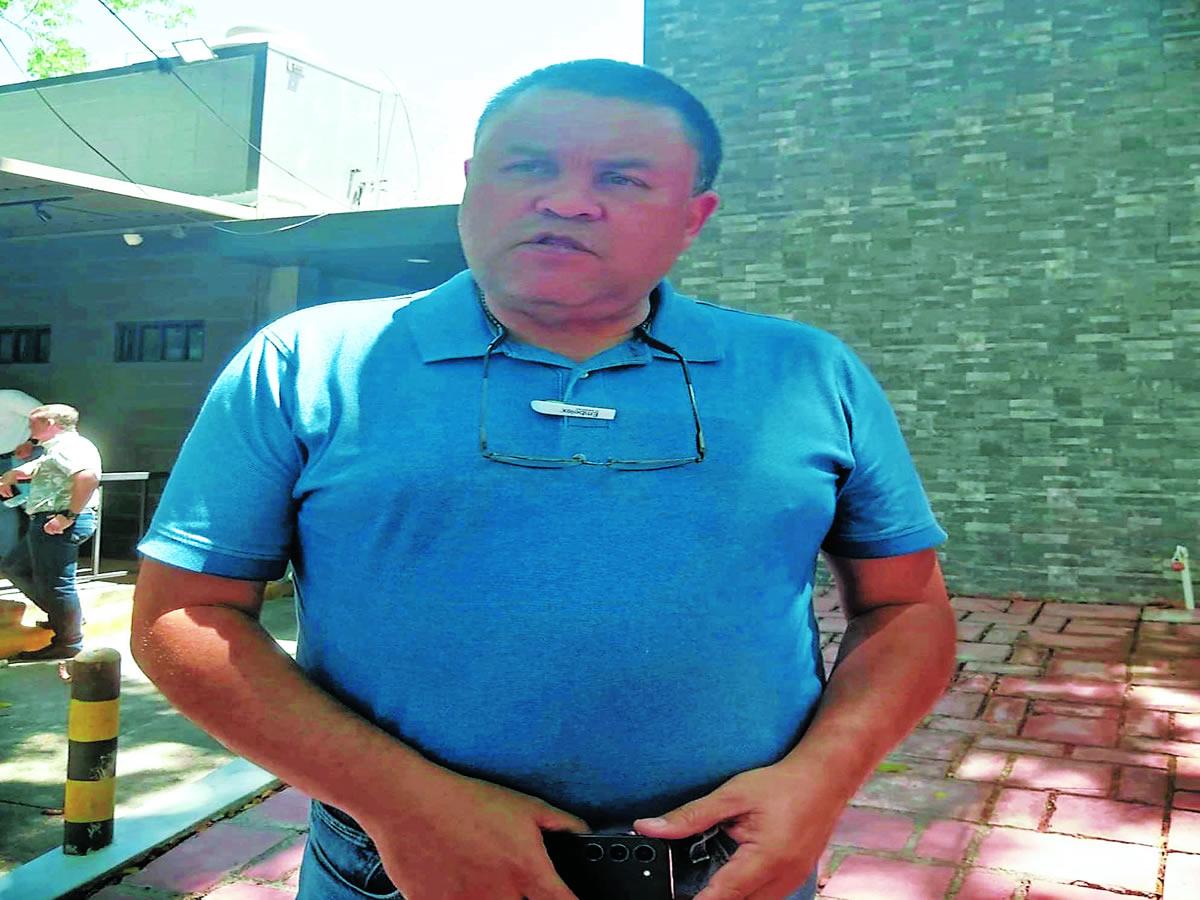 Carlos Umaña: “Me pusieron tres veces la pistola en la cabeza”