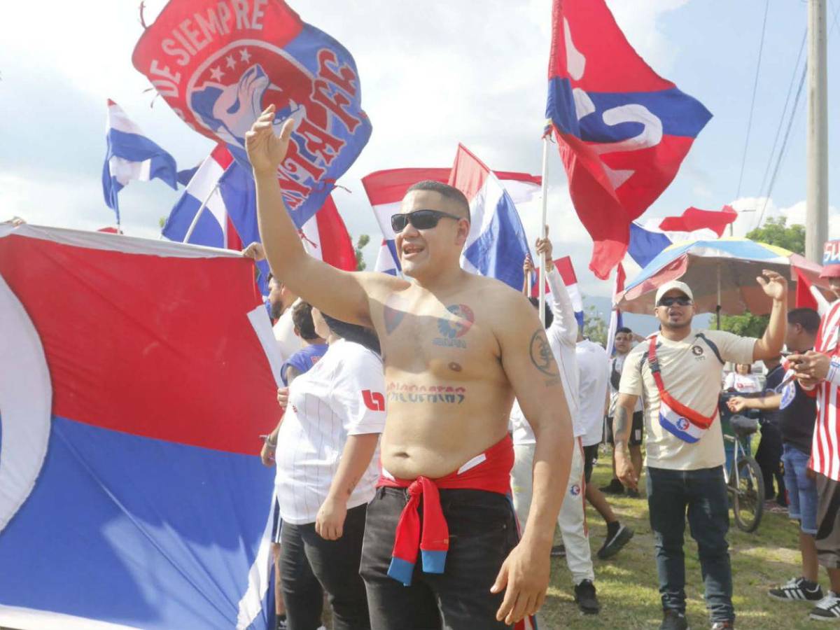 La Ultra Fiel se hizo sentir y puso color en la final Marathón–Olimpia