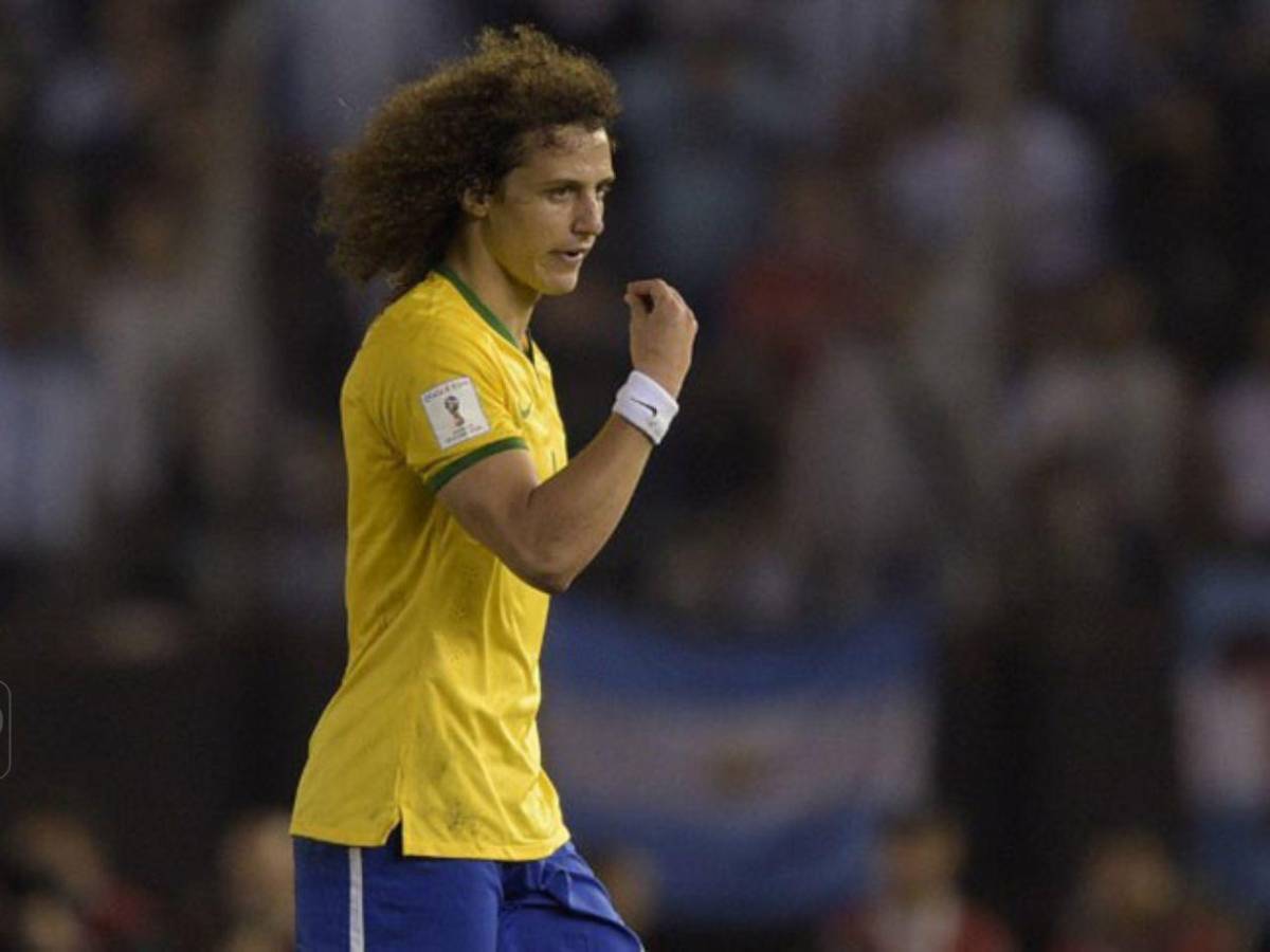 David Luiz involucrado en escándalo con modelo brasileña