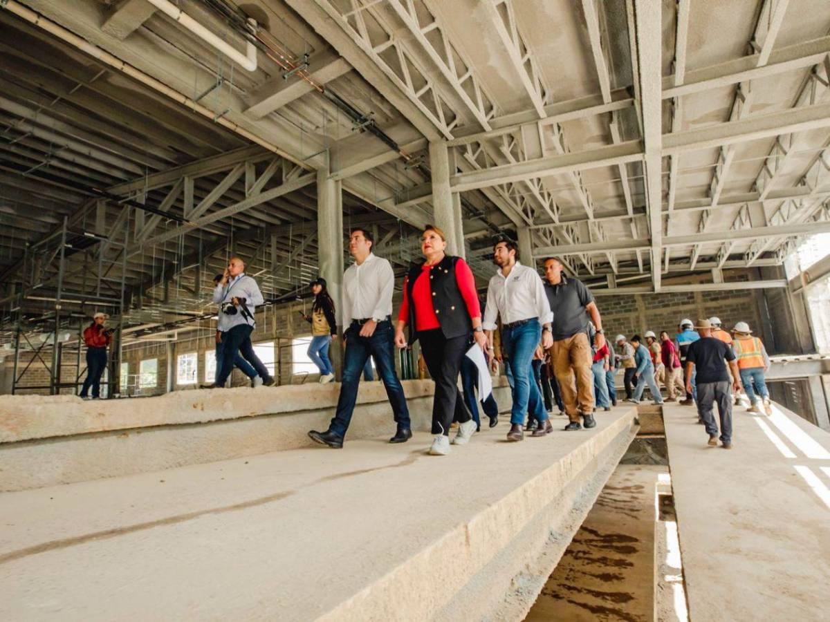 ¿Qué futuro tendrán los hospitales en construcción que deja Xiomara Castro?