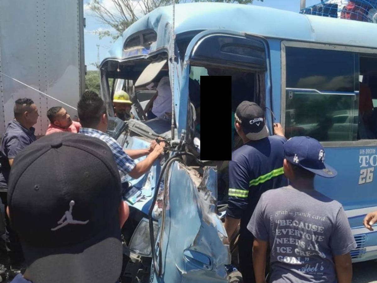 Al menos diez pasajeros continúan hospitalizados tras accidente de rapidito en Naco