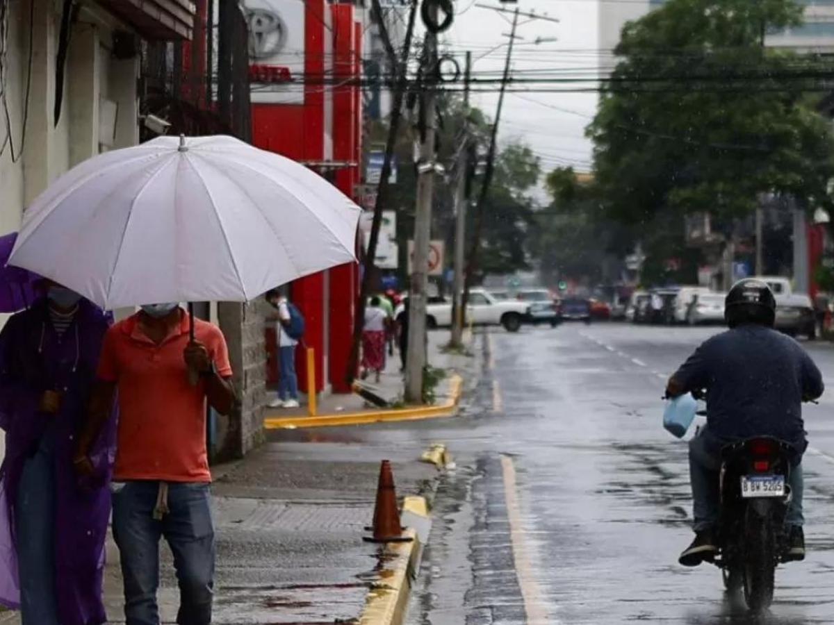 Lluvias débiles y temperaturas cálidas persisten en Honduras