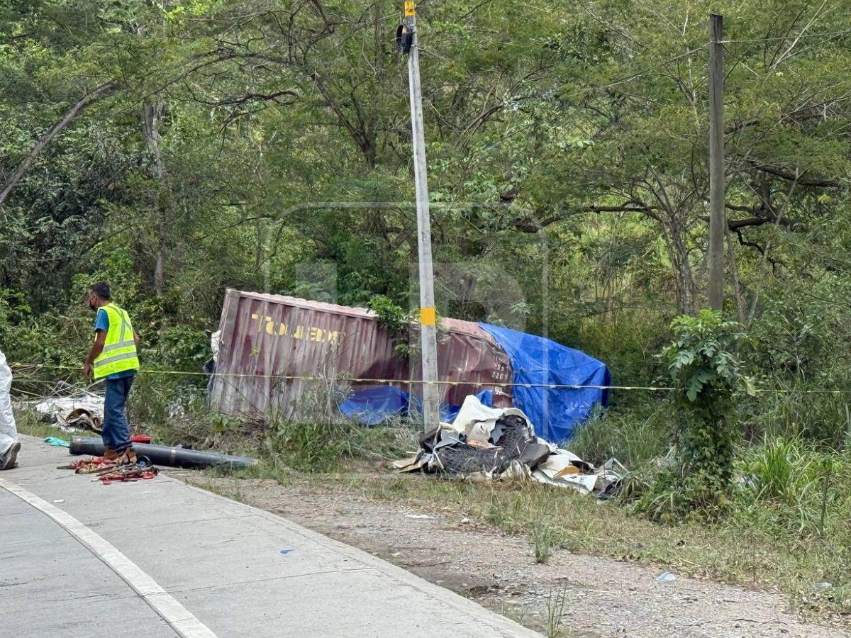 Así quedó la escena del accidente en Quimistán: resguardada por presencia de cianuro