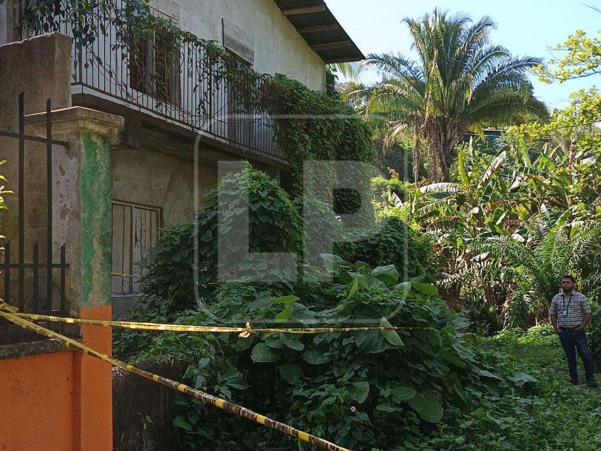 Familiares denuncian irregularidades contra la Policía tras crimen de joven técnico en La Ceiba