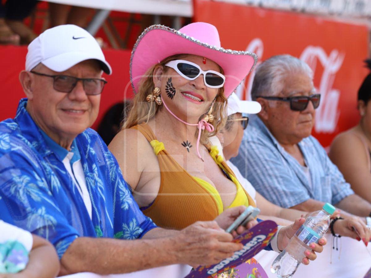 Con derroche de color, carrozas y música, La Ceiba celebra el gran cierre de su Feria Isidra