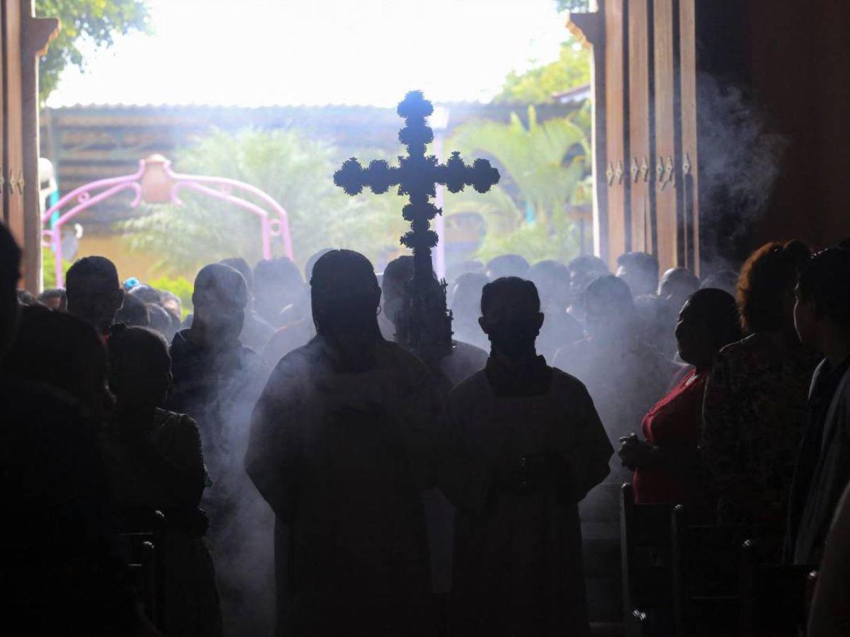 Al menos 12 sacerdotes católicos detenidos en Nicaragua, denuncia ONG