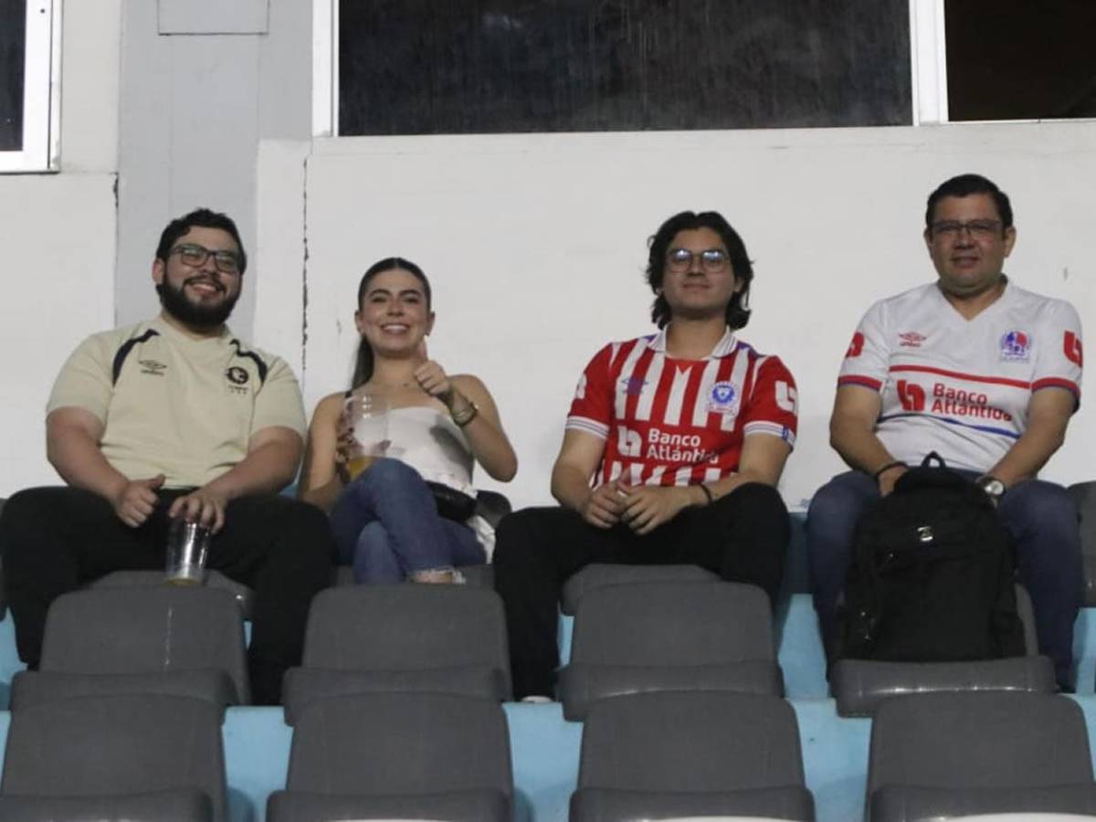 Bellas chicas del Olimpia-Marathón, festejo de Edwin Rodríguez y enfado de Lavallén