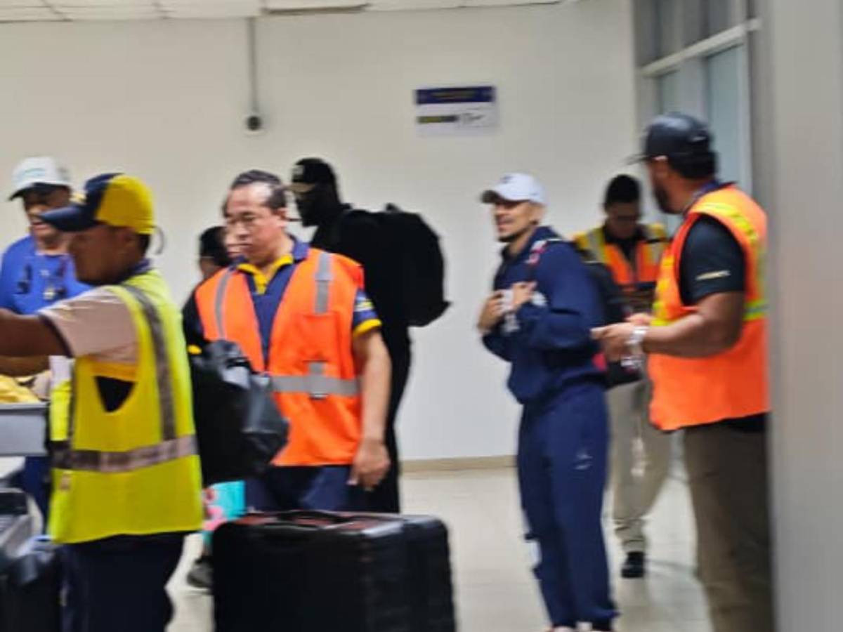 Teófimo López sorprende: Acepta invitación de la presidenta Xiomara Castro