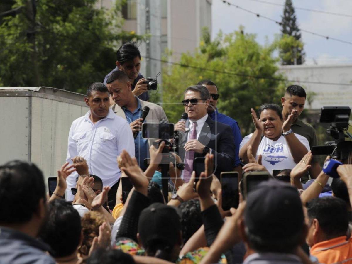 Tienen 10 años de estar con eso: JOH antes de ingresar a audiencia inicial