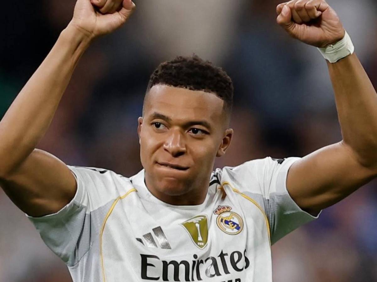 Pelea de Mbappé en Real Madrid, sus compañeros se rebelan y el club toma decisión