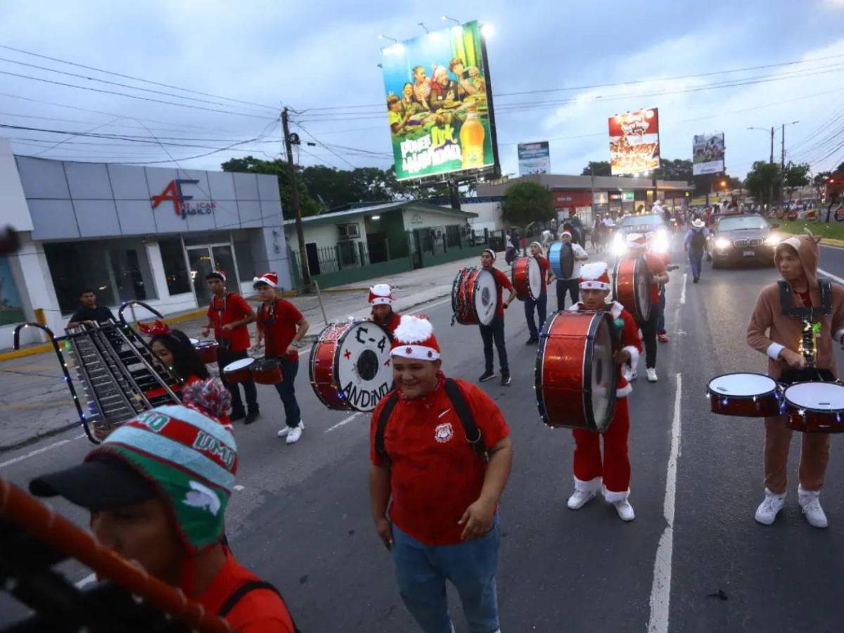 Luces, música y tradición, así se vive la Navidad en SPS