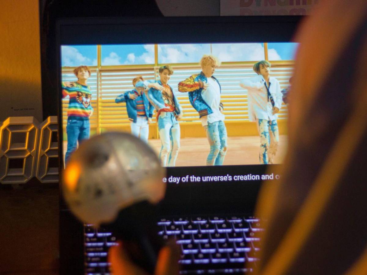 Polémica entre fans por el lanzamiento del nuevo light stick de BTS