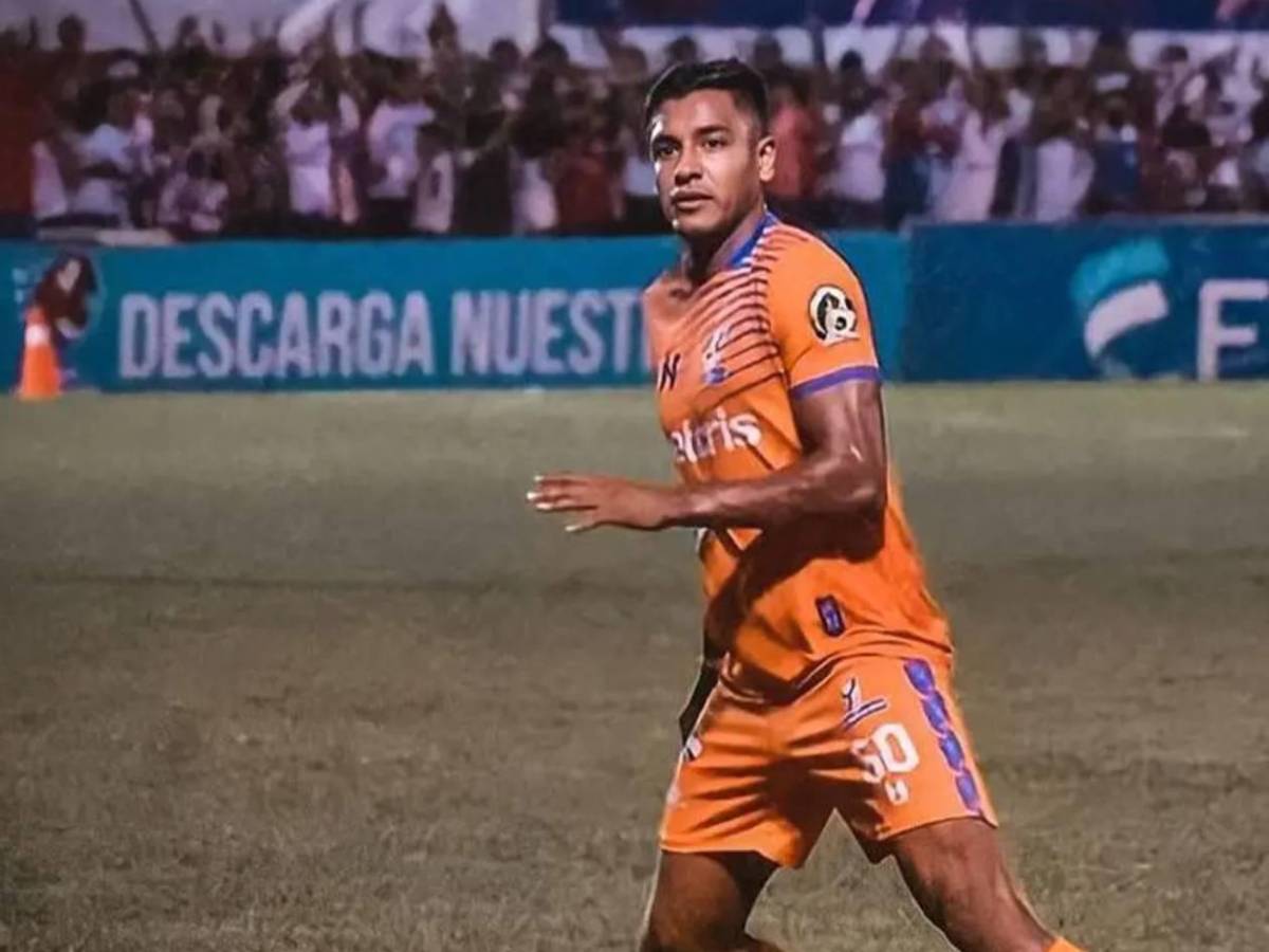 Policía Nacional suma a sus filas a recordado exgoleador del fútbol de Honduras