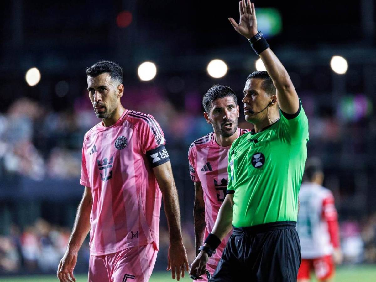 ¿Qué le pasó a Messi? El dolor del argentino, polémica expulsión y festejo a lo CR7