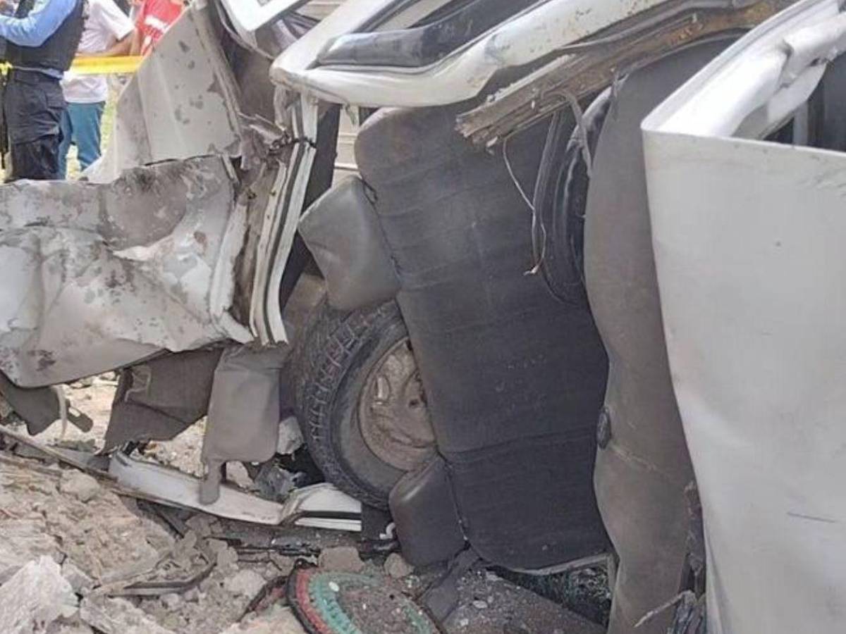 Tragedia en Zacapa: anciano de 109 años y maestra mueren tras impactar vehículo en su casa