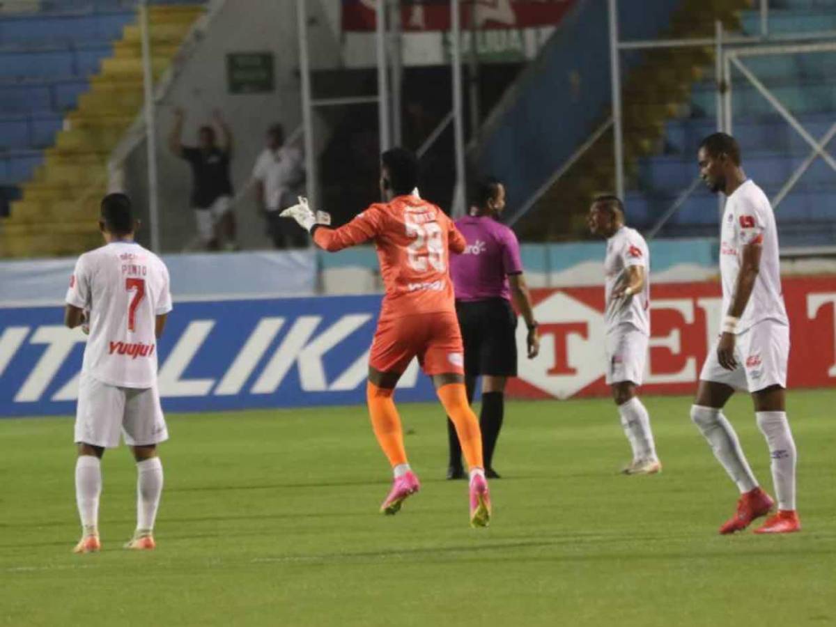 Festín de Olimpia, la tristeza de la eliminación, bellas novias y el 'infriltrado'