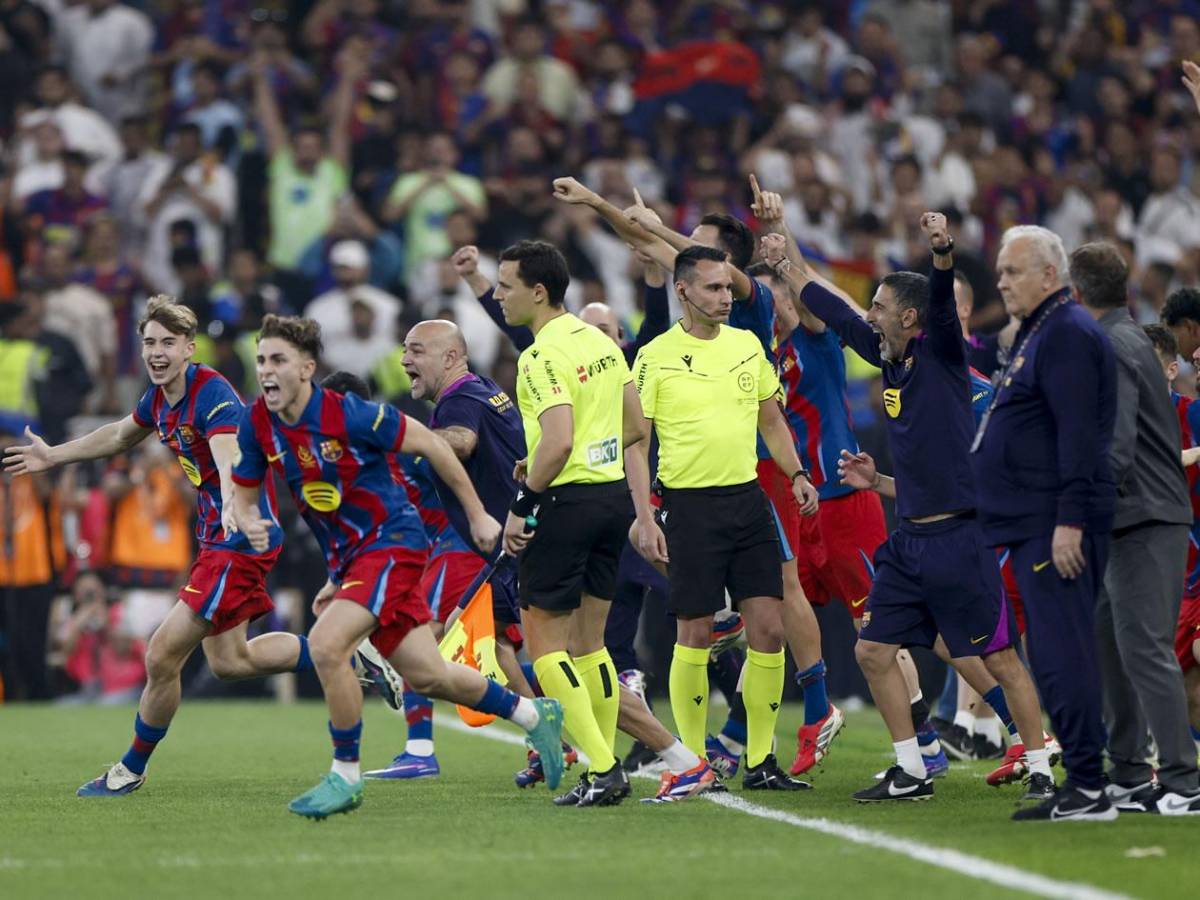Barcelona festeja la Supercopa, el culpable de derrota del Real Madrid y burla de Raphinha