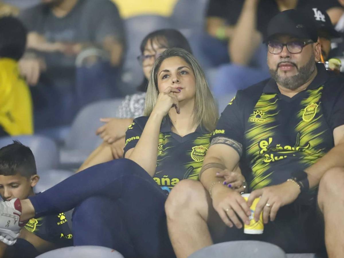 El error que dejó pasar el árbitro, fichaje del Real España, el que dijo adiós y bellas chicas