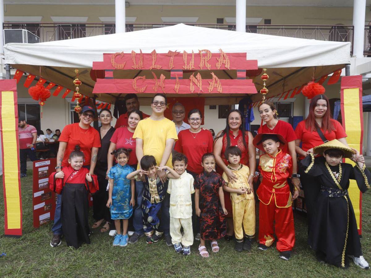 Celebran el Festival Culturas del mundo en la MountView Academy