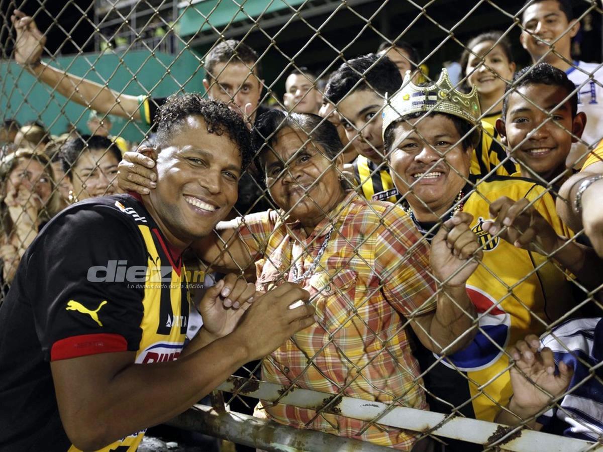 Carlos Pavón le guarda mucho cariño a doña ‘Toña’.