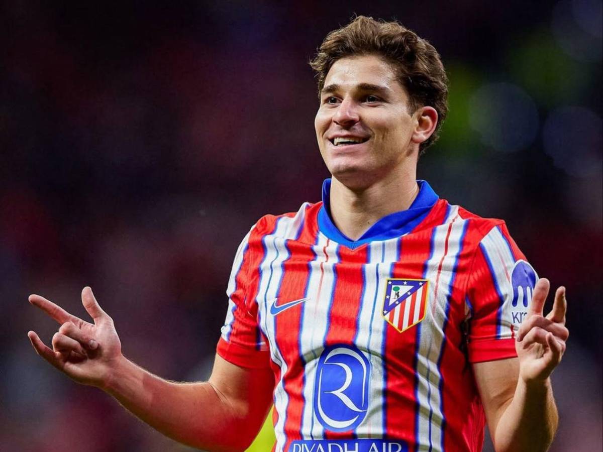 Atlético se harta y es letal: la burla al Barcelona por fichaje de Julián Álvarez