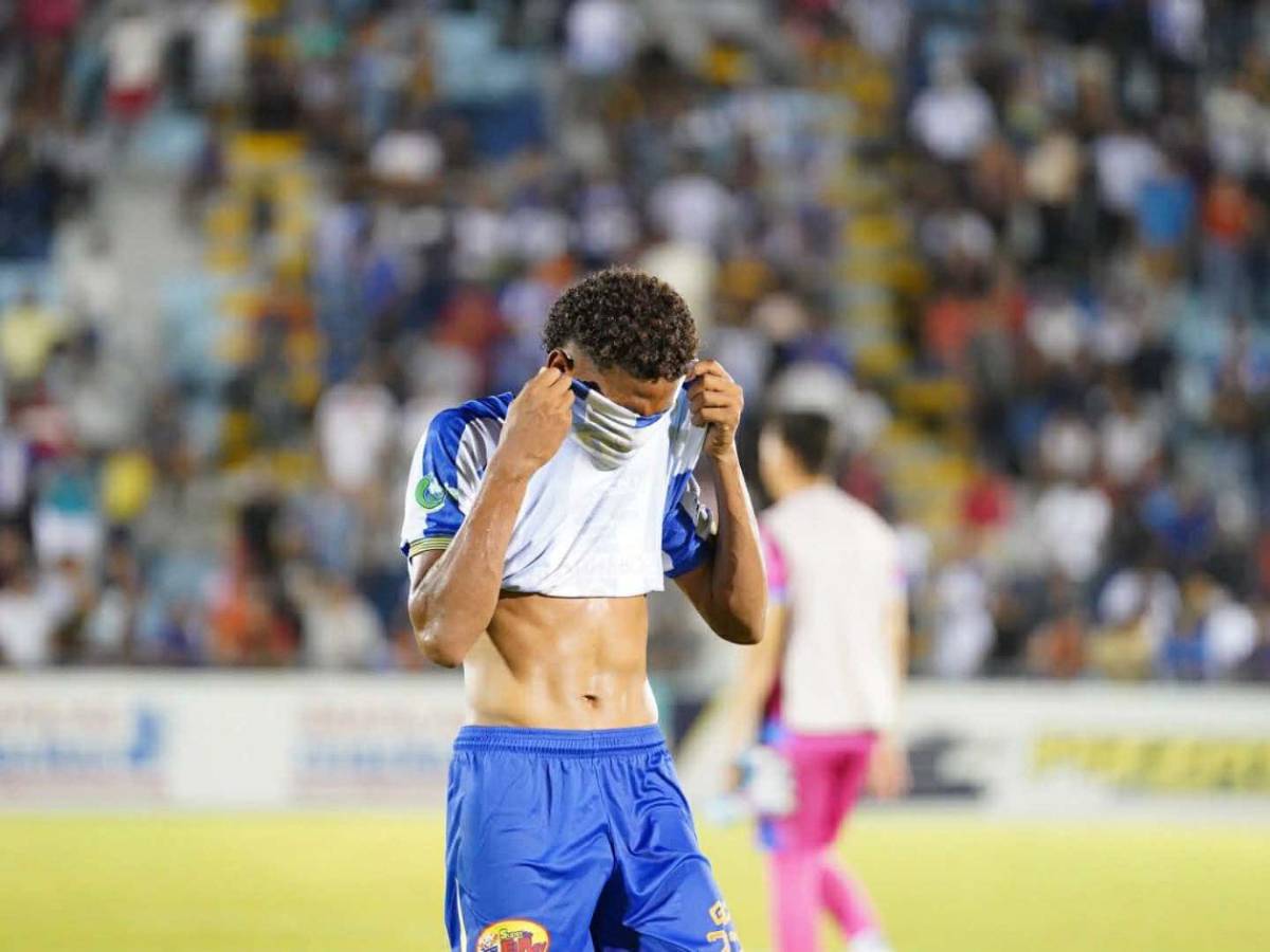 Carlos Espina es el nuevo propietario del Victoria y toma su primera decisión