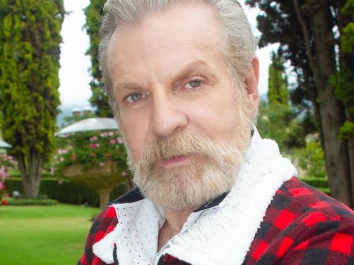 Actor de María la del Barrio renuncia a la homosexualidad