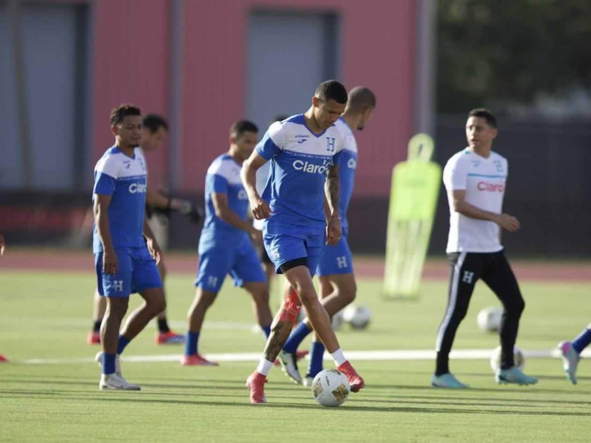 Rueda cambia medio equipo: el 11 titular de Honduras contra El Salvador en la Copa Oro