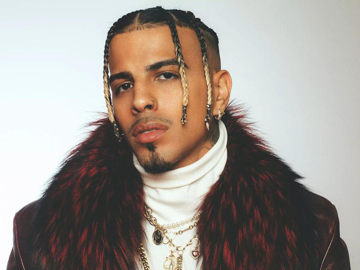 Rauw Alejandro se disloca el hombro en pleno concierto